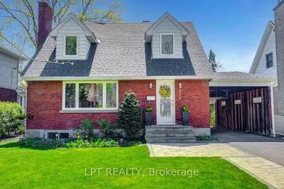 Detached in Elmvale Acres and Area