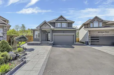 Detached in Hunt Club - Windsor Park Village and Area
