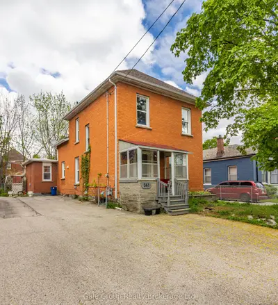 Duplex in Woodstock