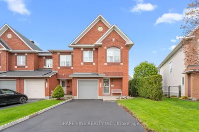Att/Row/Townhouse in Orleans - Cumberland and Area