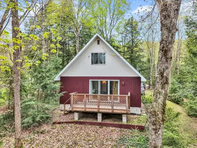Detached in Bracebridge