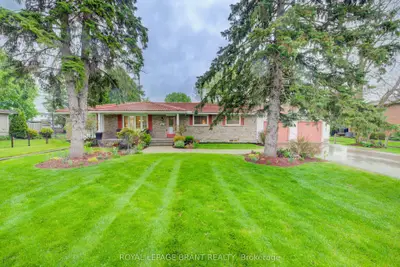 Detached in North Dumfries
