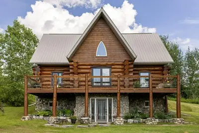 Detached in Frontenac