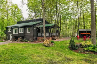Detached in Marmora and Lake