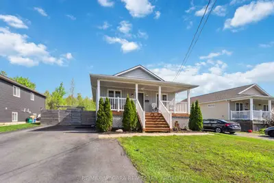 Detached in Welland