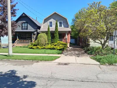 Detached in Stratford