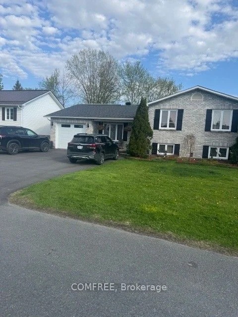54 Albert Street, Russell, ON K0A 1W0