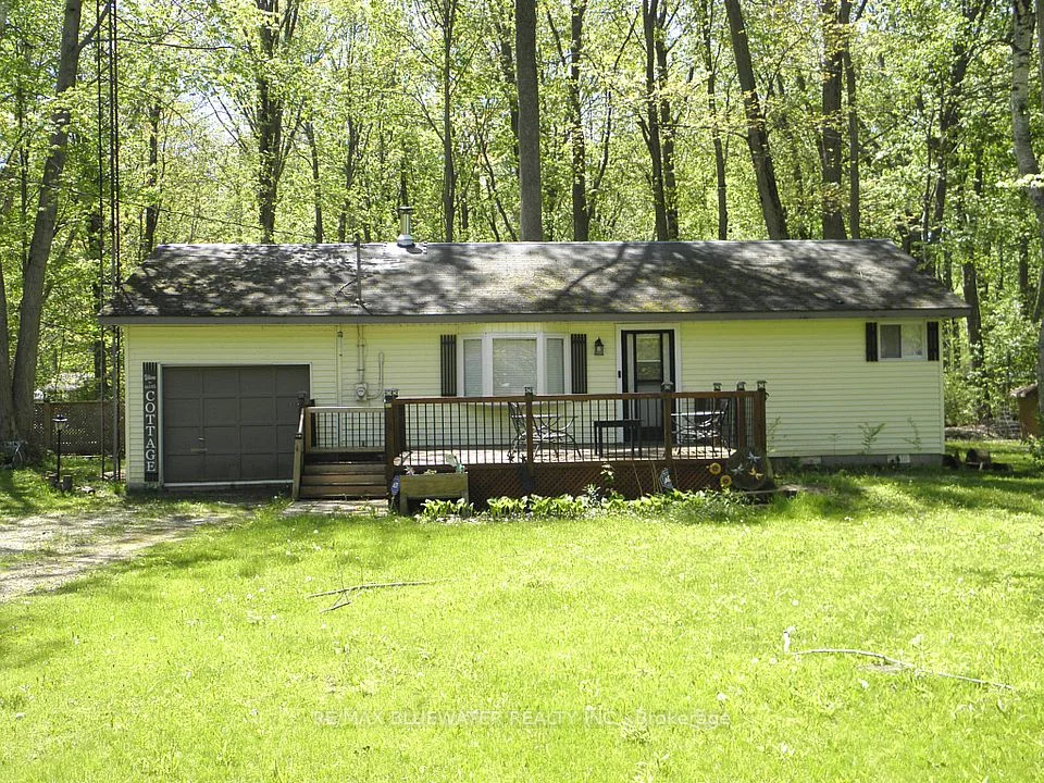 6077 Danbea Lane, Lambton Shores, ON N0N 1J1