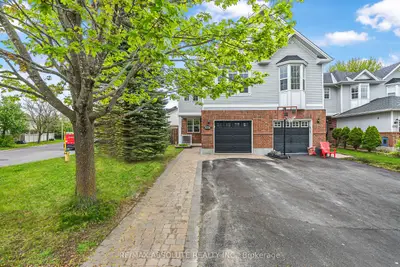 Att/Row/Townhouse in Orleans - Cumberland and Area