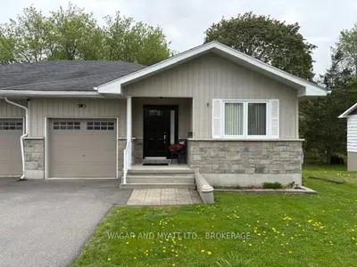 Att/Row/Townhouse in Greater Napanee