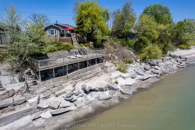 Detached in Haldimand
