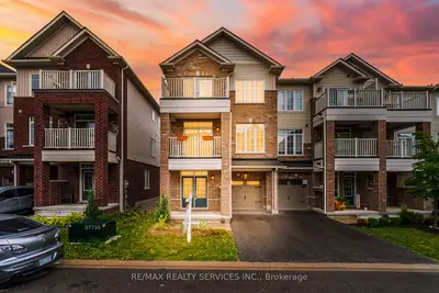 Att/Row/Townhouse in Brant