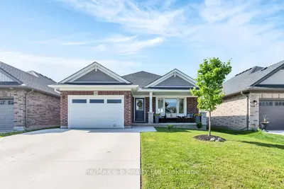 Detached in Tillsonburg