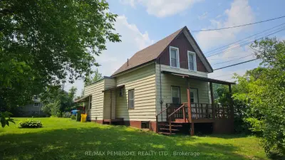 Detached in Pembroke