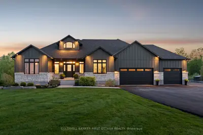 Detached in Stittsville - Munster - Richmond