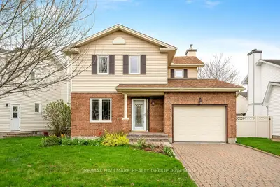 Detached in Vanier and Kingsview Park
