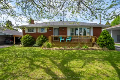 Detached in Cornwall