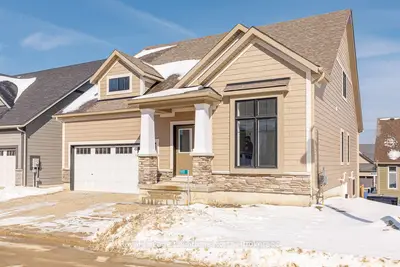 Common Element Condo in Blue Mountains