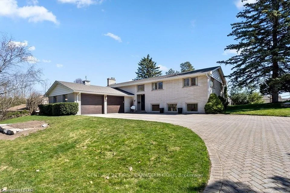 688 Westmount Hills Drive E, London South, ON N6K 1B2