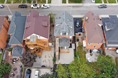 Triplex in Hamilton