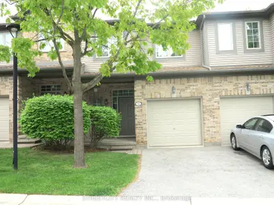 Condo Townhouse in London North
