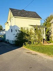 250 Fourth Avenue W, North Bay, ON P1B 3M9