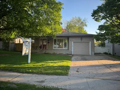 Detached in Guelph
