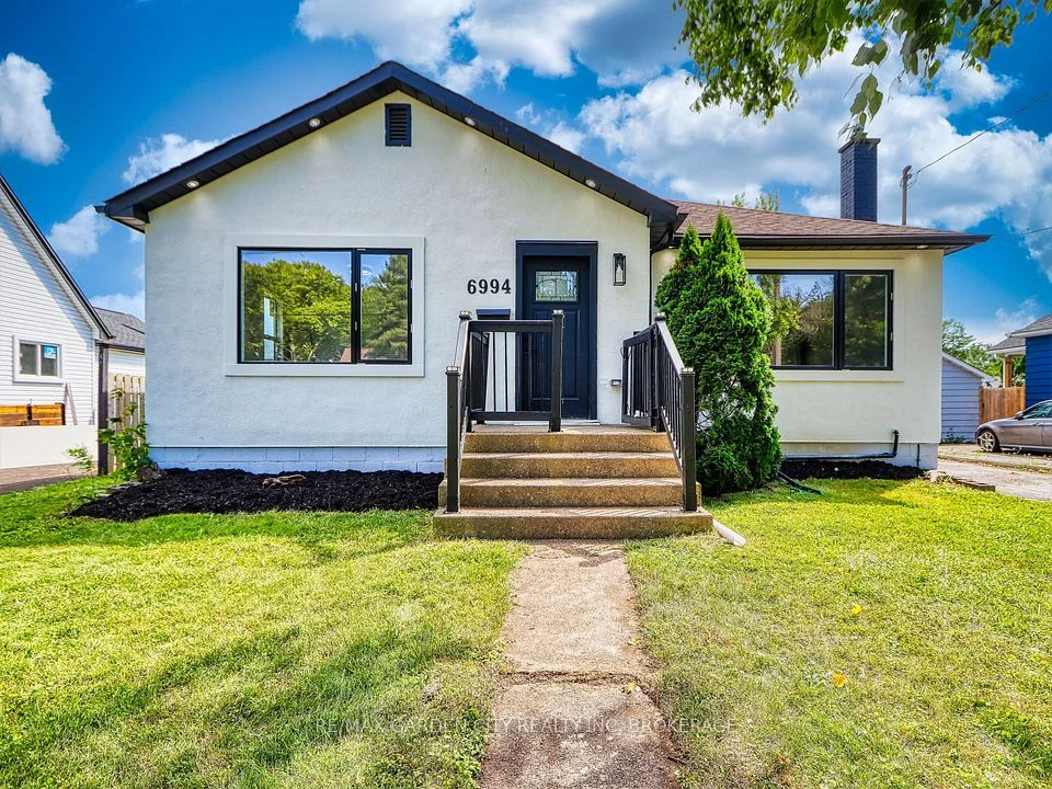 6994 Margaret Street main, Niagara Falls, ON L2G 2W2