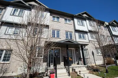 Condo Townhouse in Cambridge