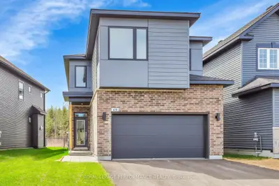 Detached in Blossom Park - Airport and Area