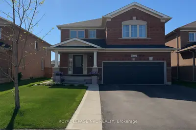 Detached in Thorold