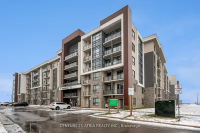 Condo Apartment in Hamilton