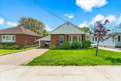Detached in Belleville