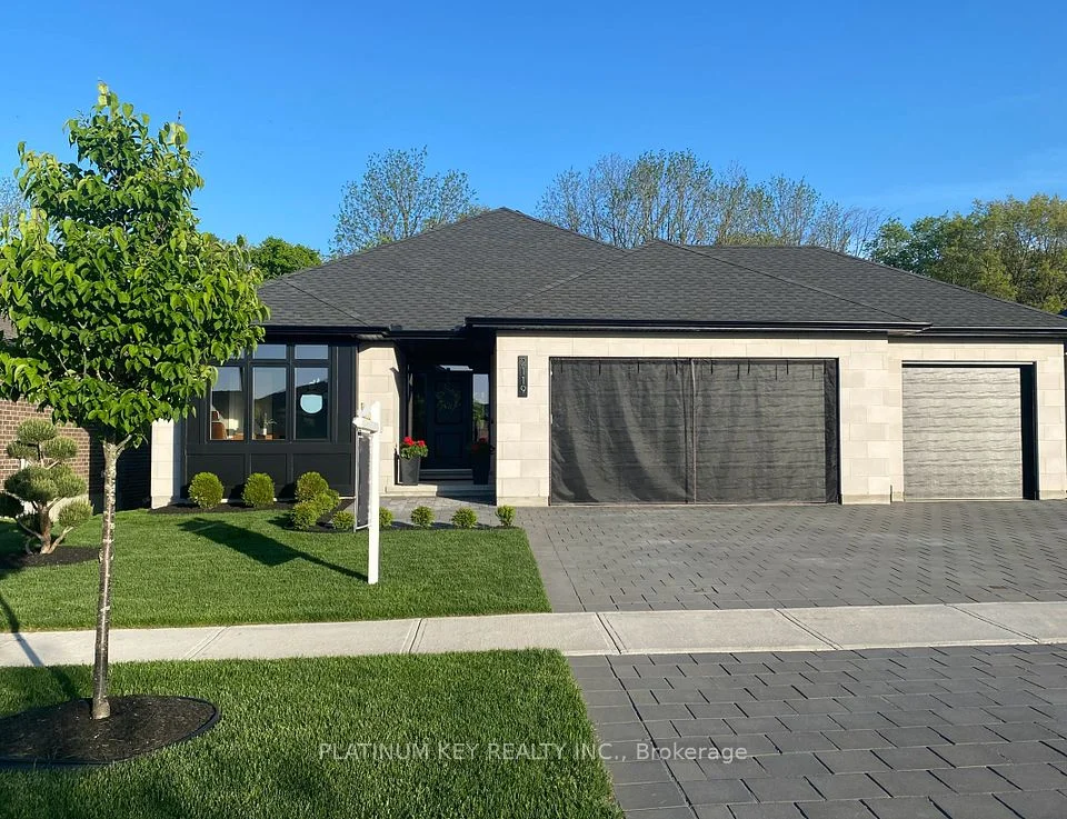 2119 Lockwood Crescent, Strathroy-Caradoc, ON N0L 1W0