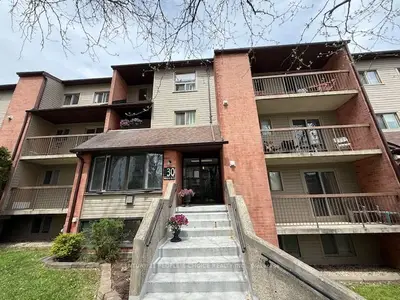 Condo Apartment in Waterloo
