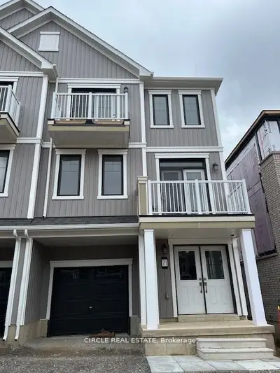 Att/Row/Townhouse in Haldimand