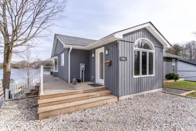 Detached in Brockton