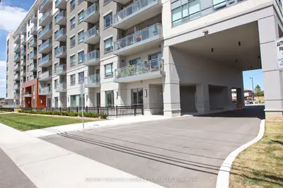 Condo Apartment in Hamilton