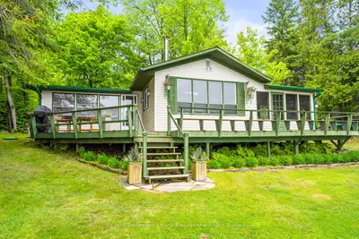 Detached in Minden Hills