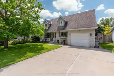 Detached in South Huron