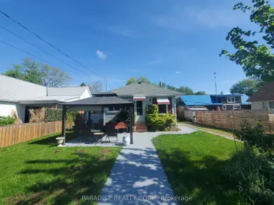 Detached in Fort Erie