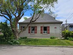 303 East 19 Street 1, Hamilton, ON L9A 4S6