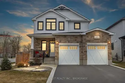 Detached in Kingston