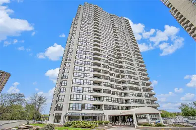 Condo Apartment in Alta Vista and Area