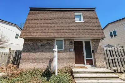 Condo Townhouse in Hunt Club - South Keys and Area