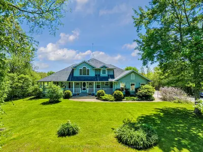 Detached in Fort Erie