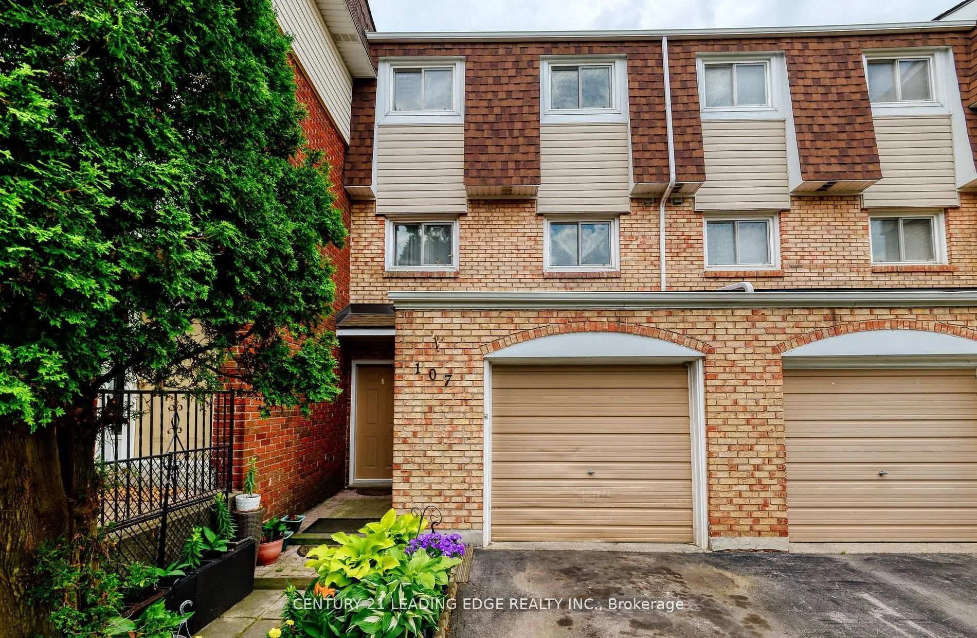 11 Harrisford Street 107, Hamilton, On L8k 6l7