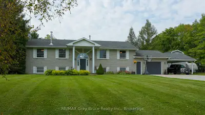 Detached in Meaford
