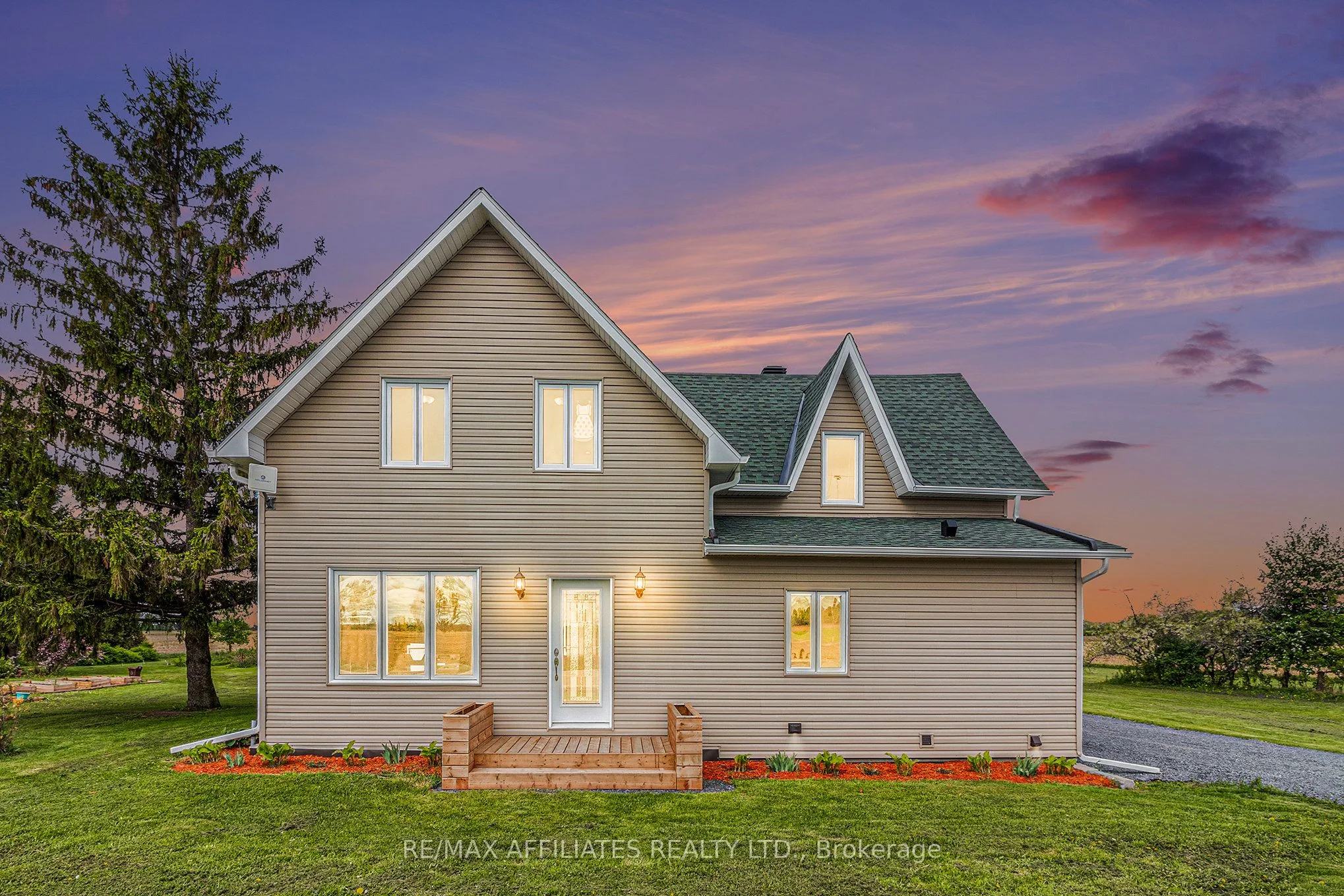 1436 Ste Marie Street, Russell, ON K0A 1W0