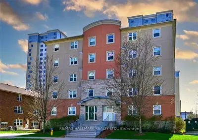 Condo Apartment in Waterloo